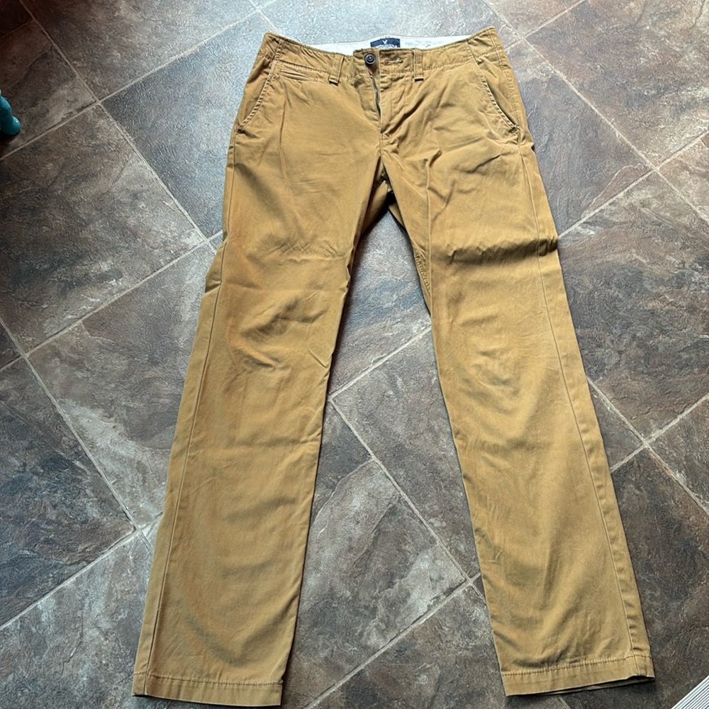American eagle kaki pants